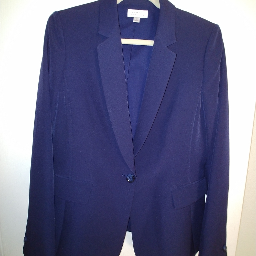 Tahari Navy Women's Blazer - NWT